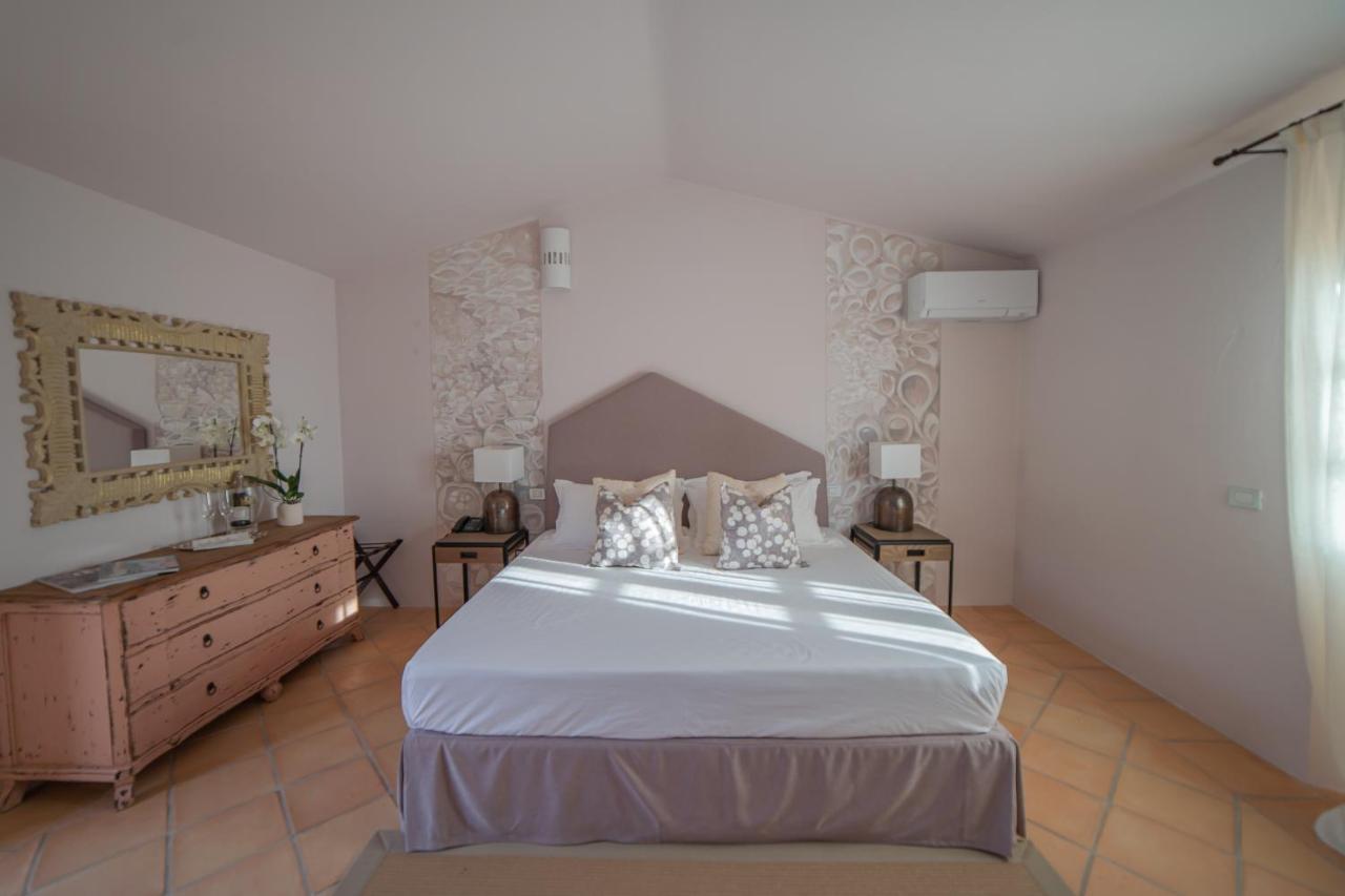 Hotel Borgo Smeraldo Arzachena Exterior photo