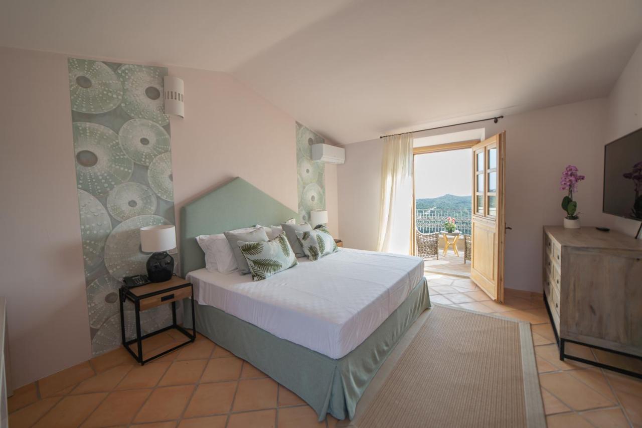 Hotel Borgo Smeraldo Arzachena Exterior photo