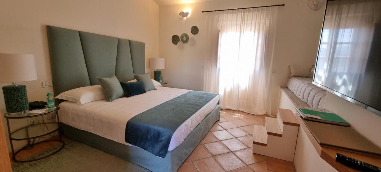 Hotel Borgo Smeraldo Arzachena Exterior photo